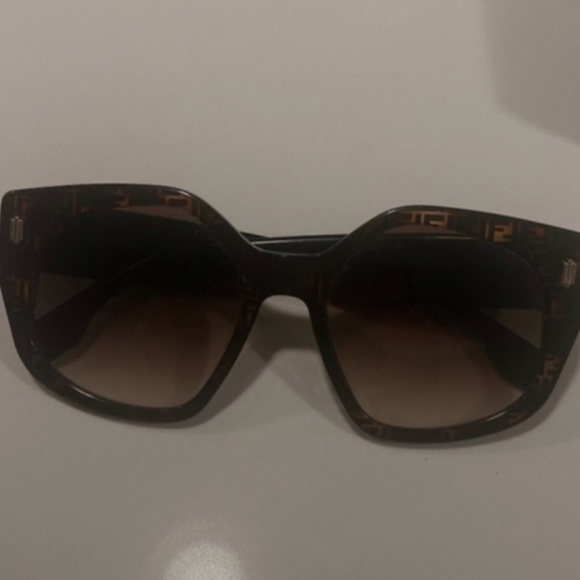 Fendi monogram sunglasses w/ receipt / bag main image 12